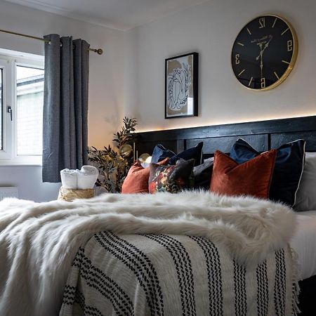 Angharad Bed And Breakfast 래넬리 외부 사진