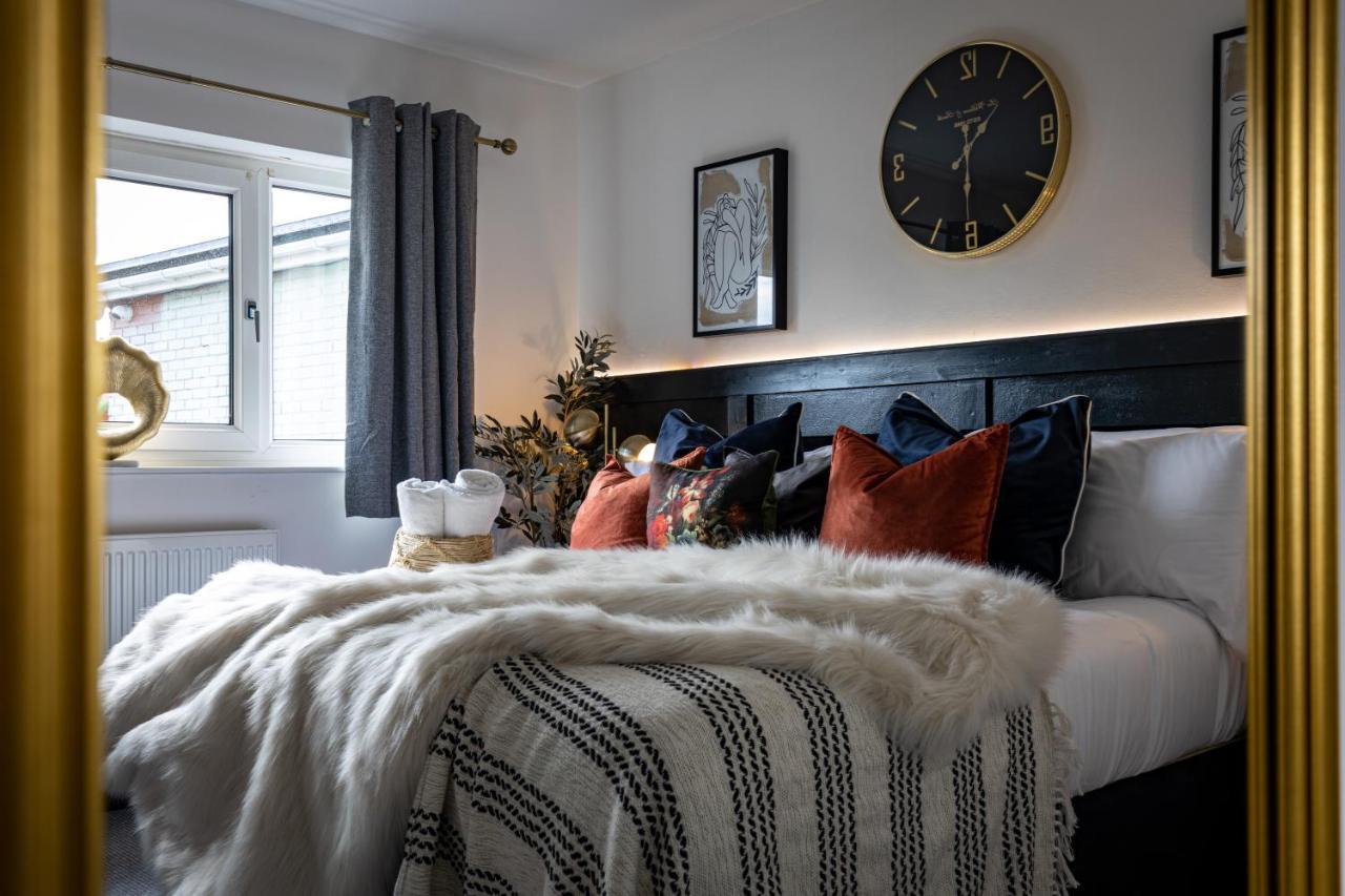 Angharad Bed And Breakfast 래넬리 외부 사진