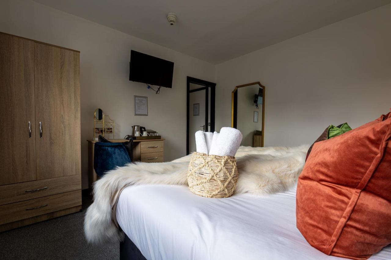 Angharad Bed And Breakfast 래넬리 외부 사진