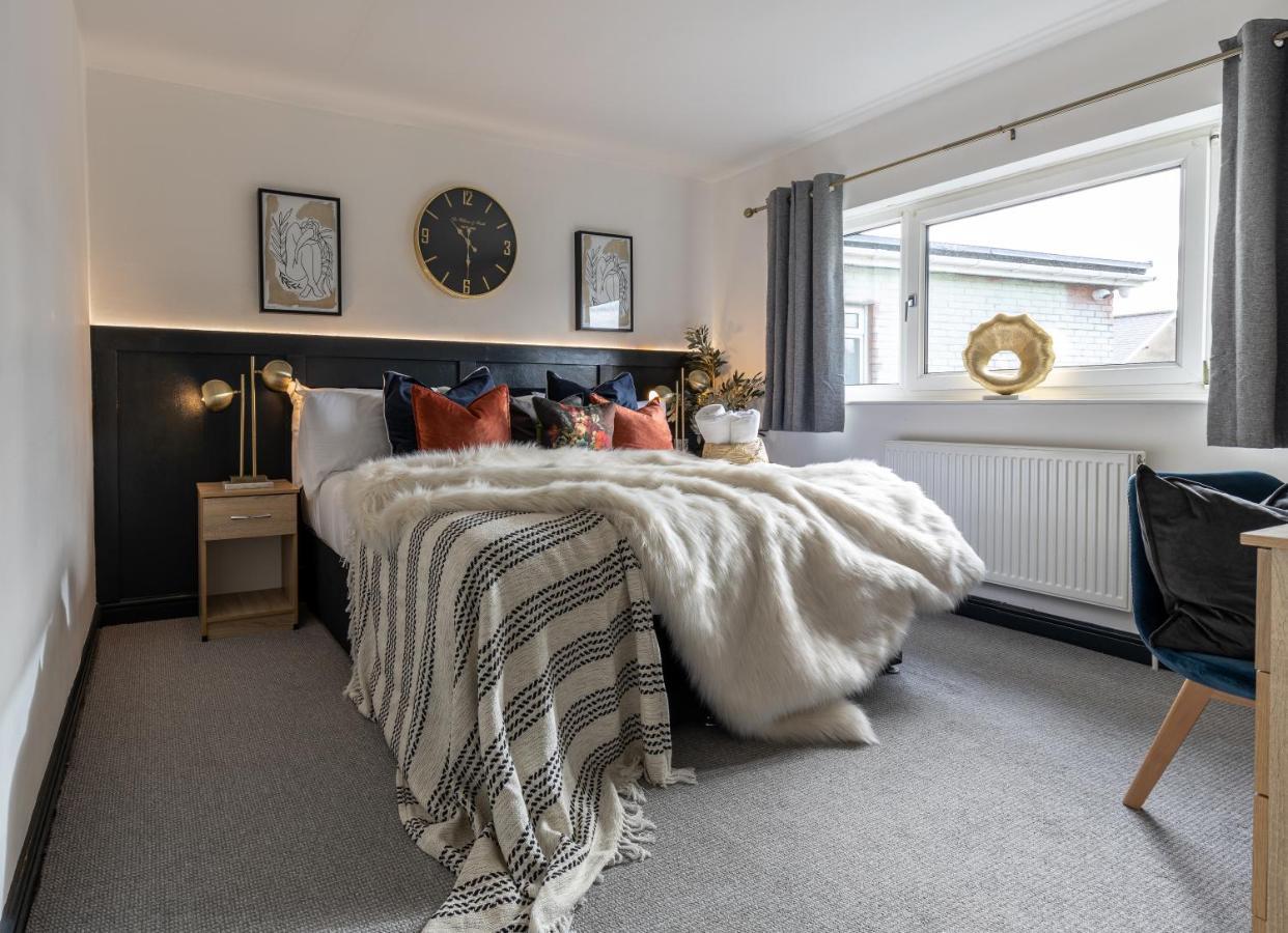 Angharad Bed And Breakfast 래넬리 외부 사진