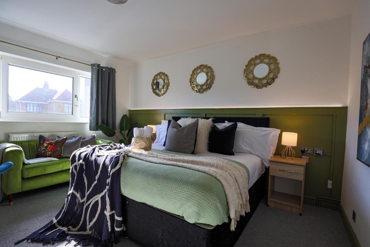 Angharad Bed And Breakfast 래넬리 외부 사진