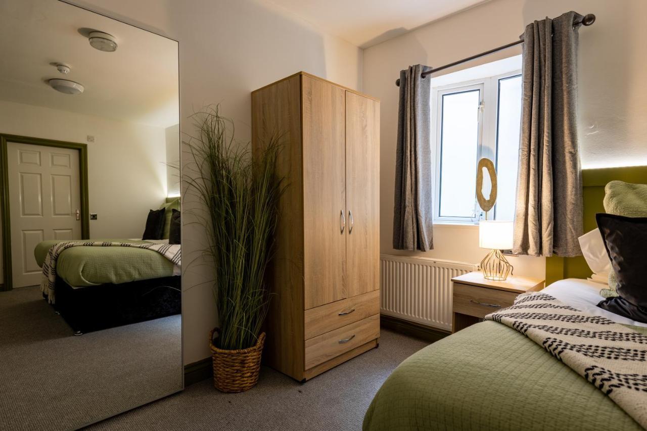 Angharad Bed And Breakfast 래넬리 외부 사진