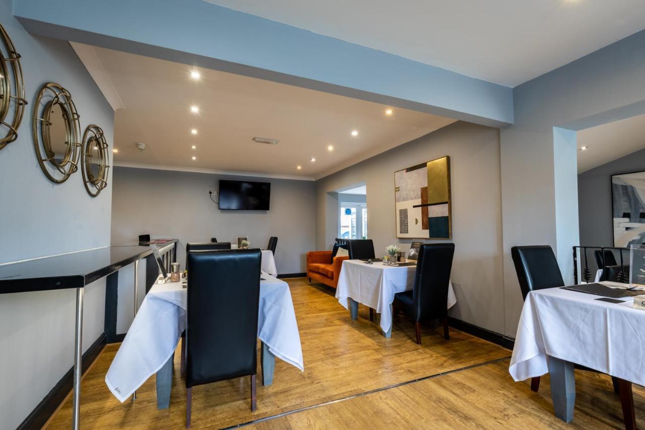 Angharad Bed And Breakfast 래넬리 외부 사진