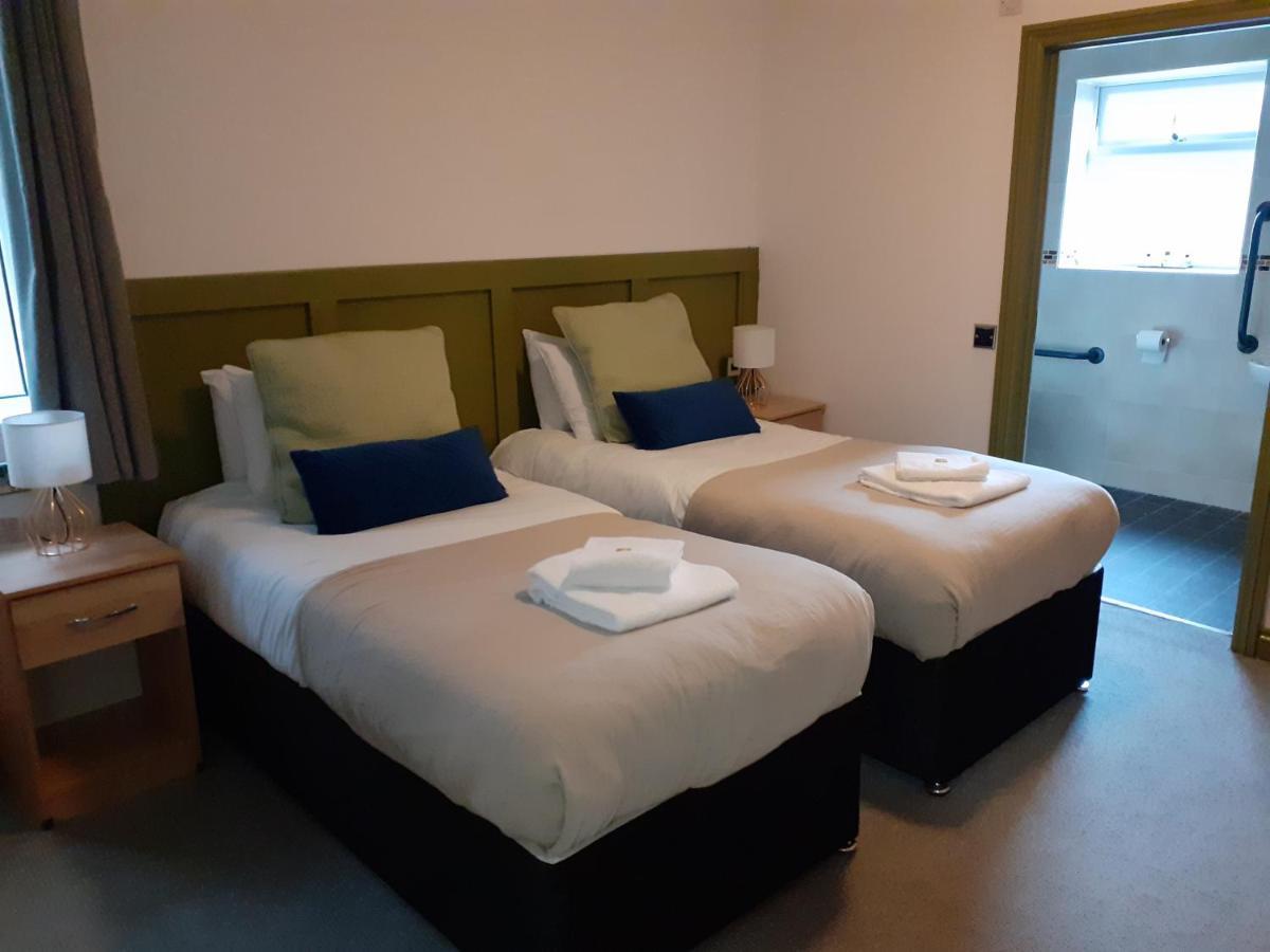 Angharad Bed And Breakfast 래넬리 외부 사진